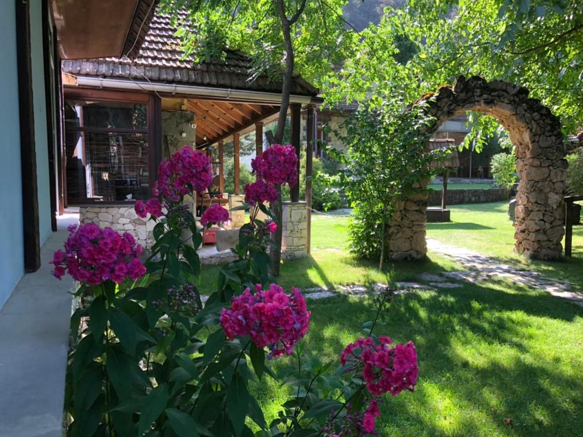 Eco Garden Bed & Breakfast Dilijan Ngoại thất bức ảnh